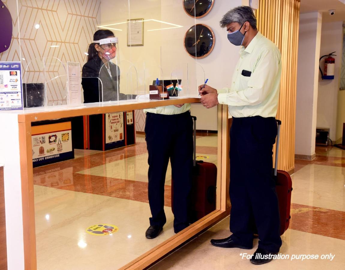 Hotel Palace Residency Near Lokmanya Tilak Terminus Мумбаи Экстерьер фото