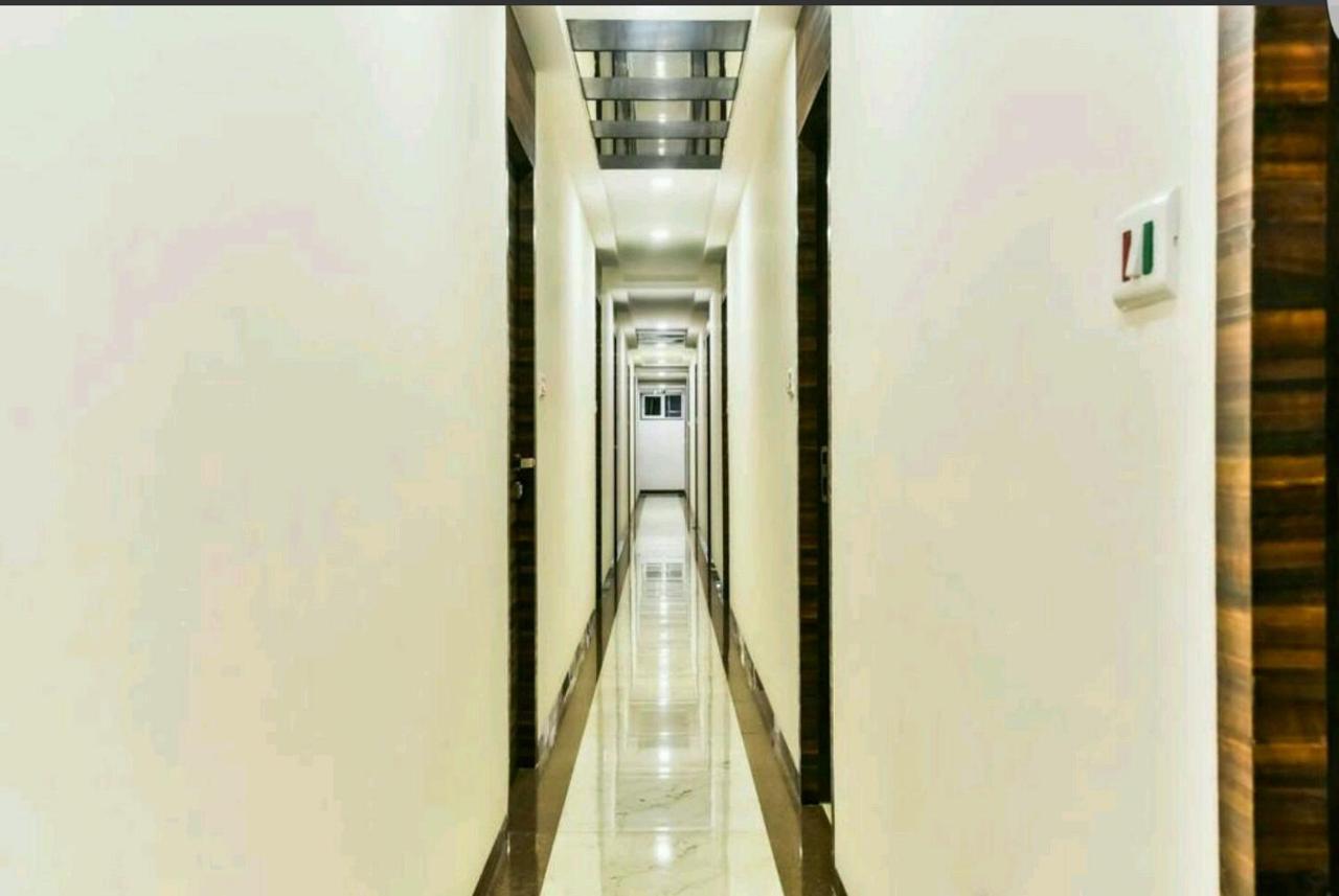 Hotel Palace Residency Near Lokmanya Tilak Terminus Мумбаи Экстерьер фото