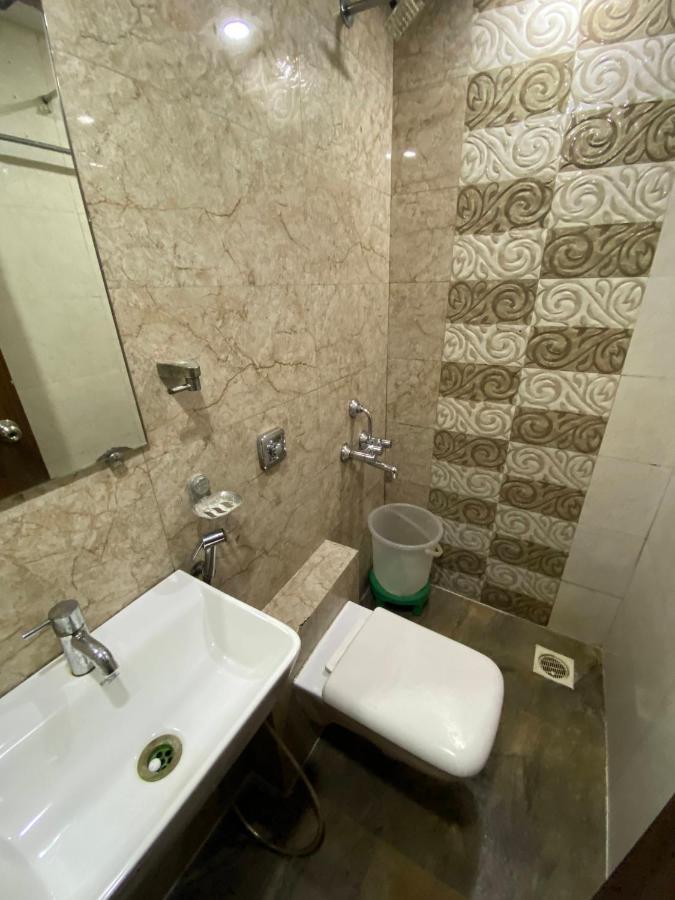 Hotel Palace Residency Near Lokmanya Tilak Terminus Мумбаи Экстерьер фото